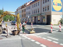 Aufbringen des neuen Straßenbelags